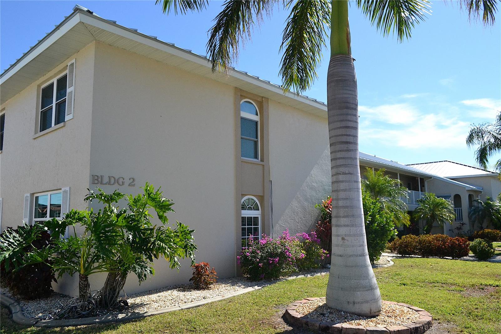 Image 6 of 56 For 220 Coldeway Drive 211