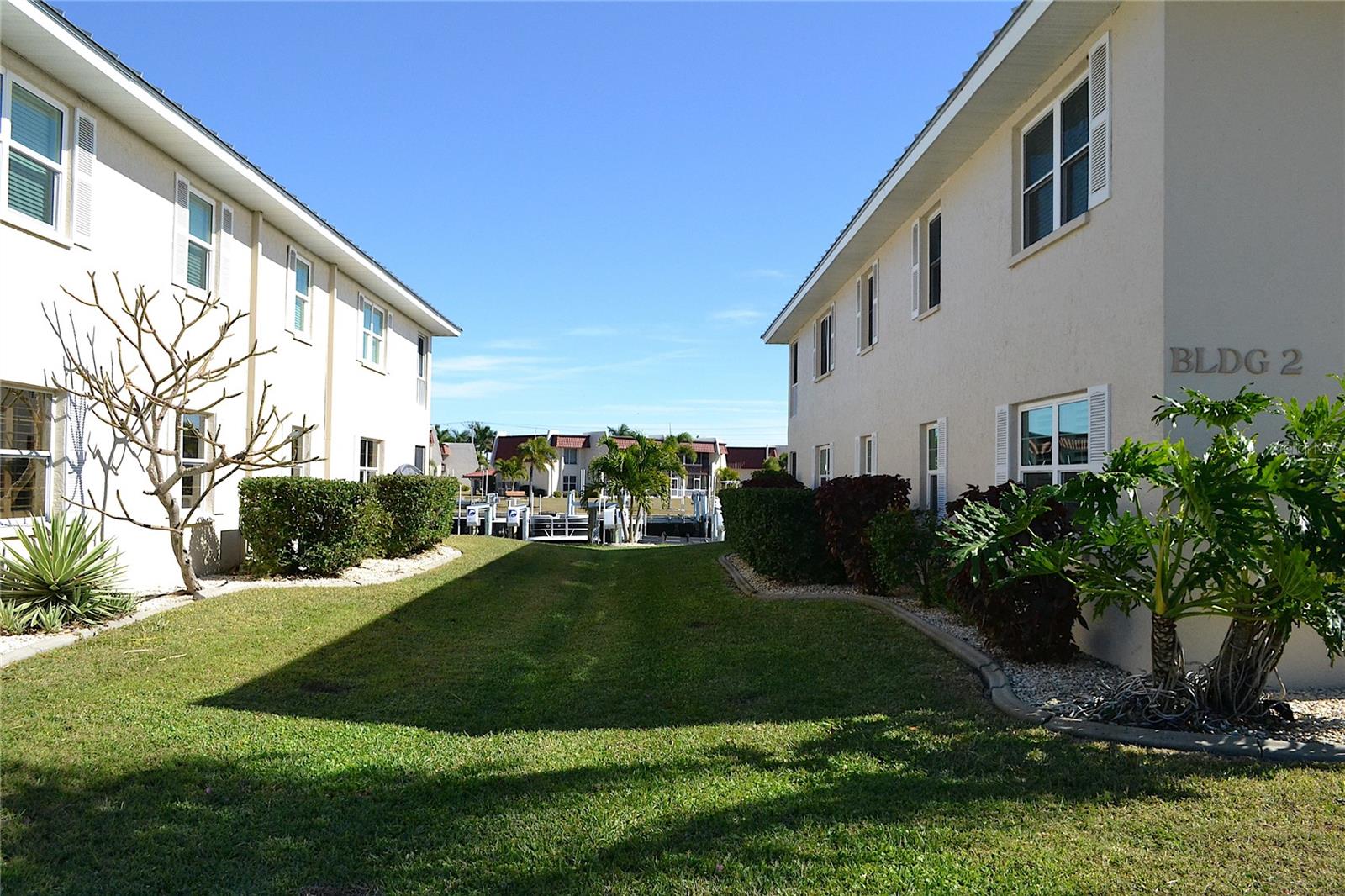 Image 7 of 56 For 220 Coldeway Drive 211