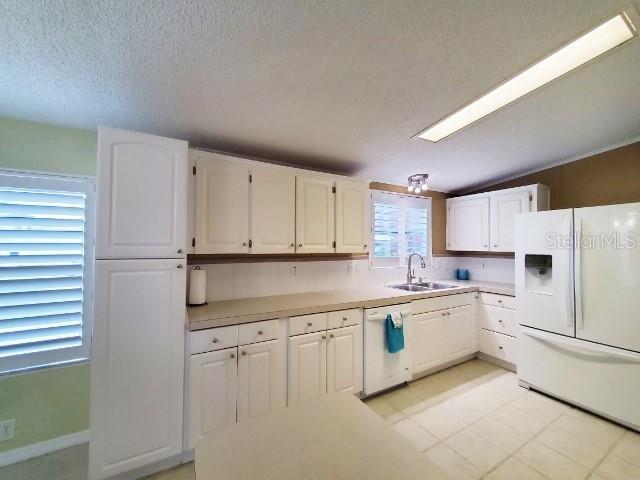 Image 10 of 23 For 27205 Jones Loop Rd. # 31