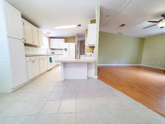 Image 8 of 23 For 27205 Jones Loop Rd. # 31