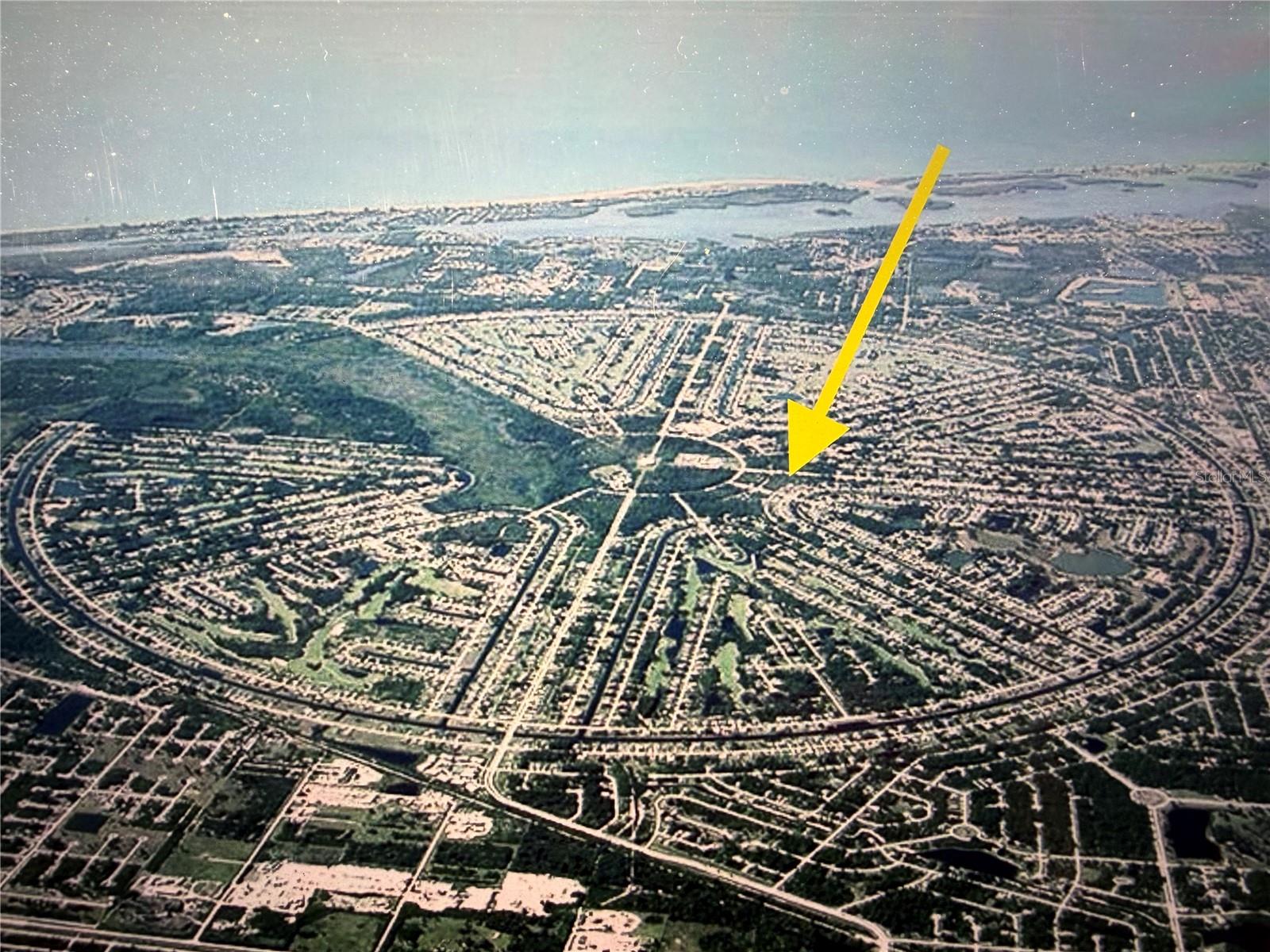 Image 5 of 11 For 151 Rotonda Boulevard N