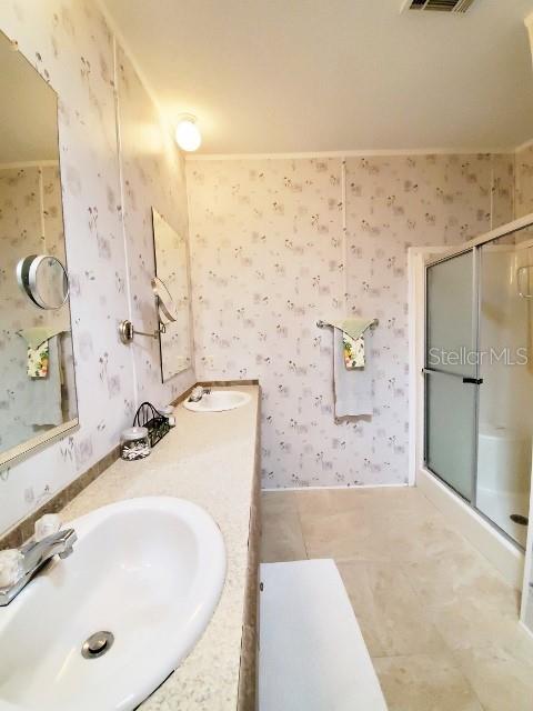 Image 28 of 52 For 29200 Jones Loop Road 125