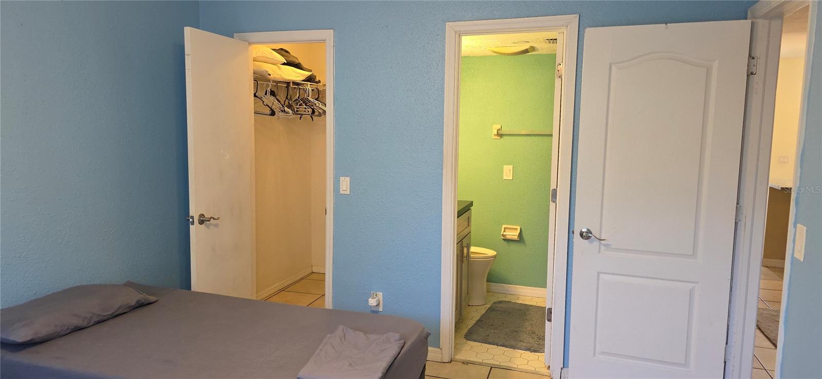 Image 17 of 26 For 22523 Westchester Boulevard 101b