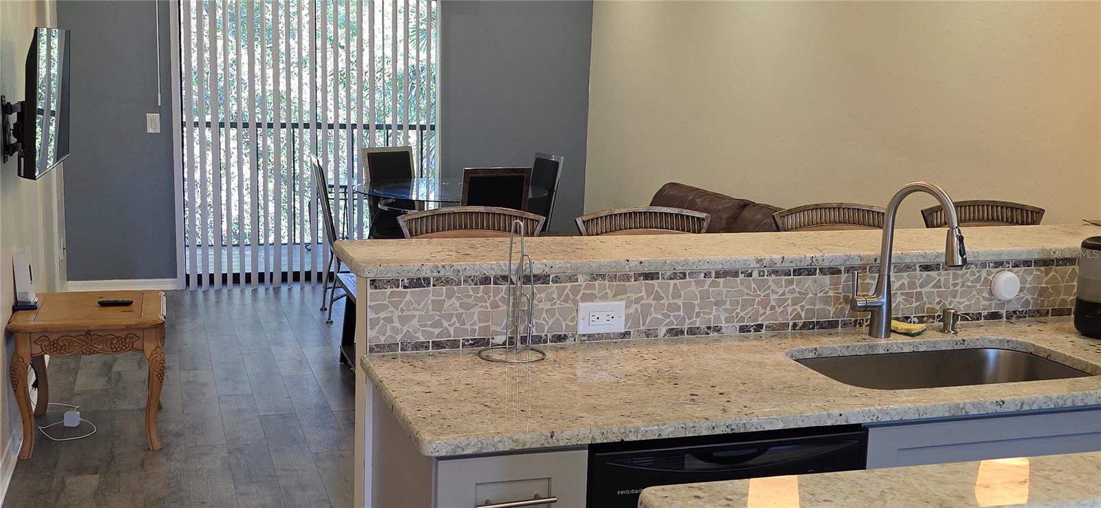 Image 3 of 24 For 22523 Westchester Boulevard 202a