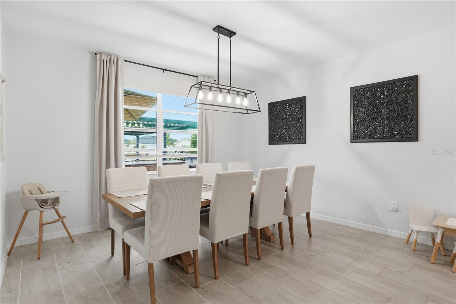 Image 15 of 39 For 17541 Palmetto Pass Lane