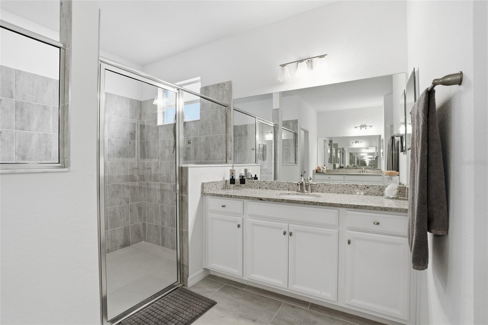 Image 20 of 39 For 17541 Palmetto Pass Lane