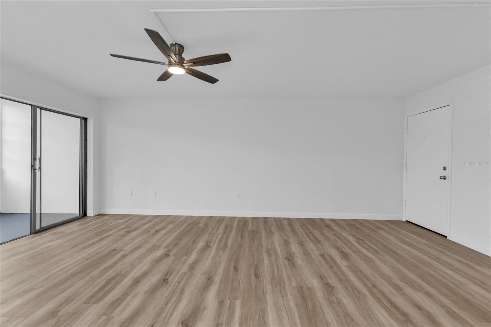 Image 13 of 53 For 2290 Aaron Street 109