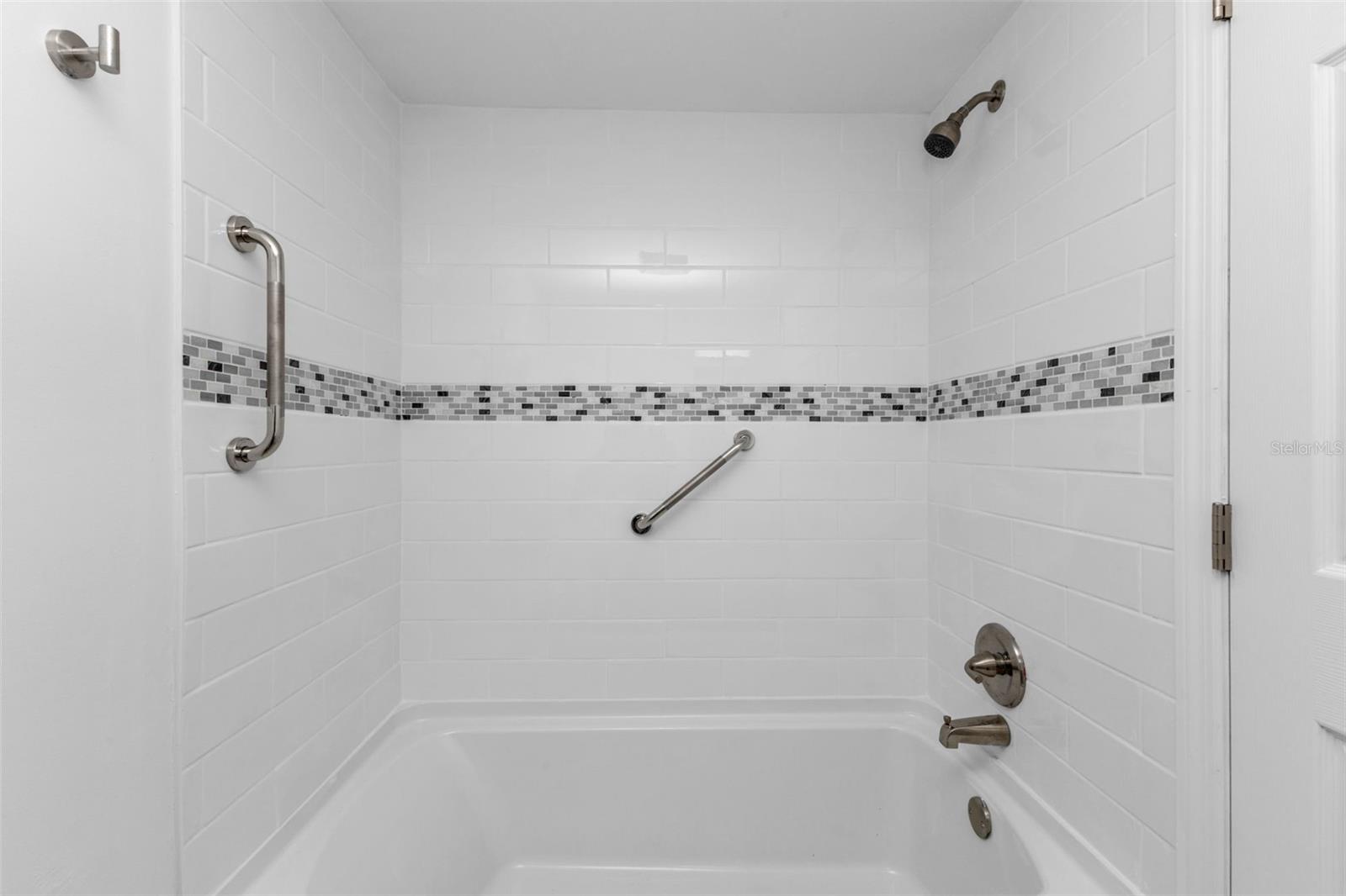 Image 24 of 53 For 2290 Aaron Street 109