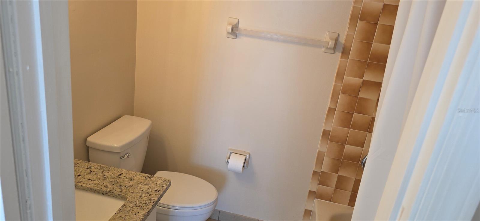 Image 21 of 31 For 22523 Westchester Boulevard 203c