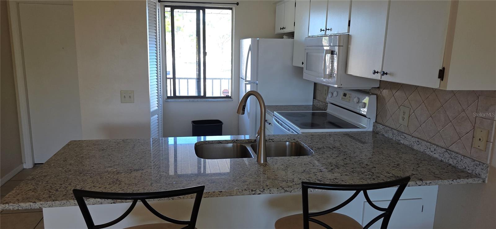 Image 7 of 31 For 22523 Westchester Boulevard 203c