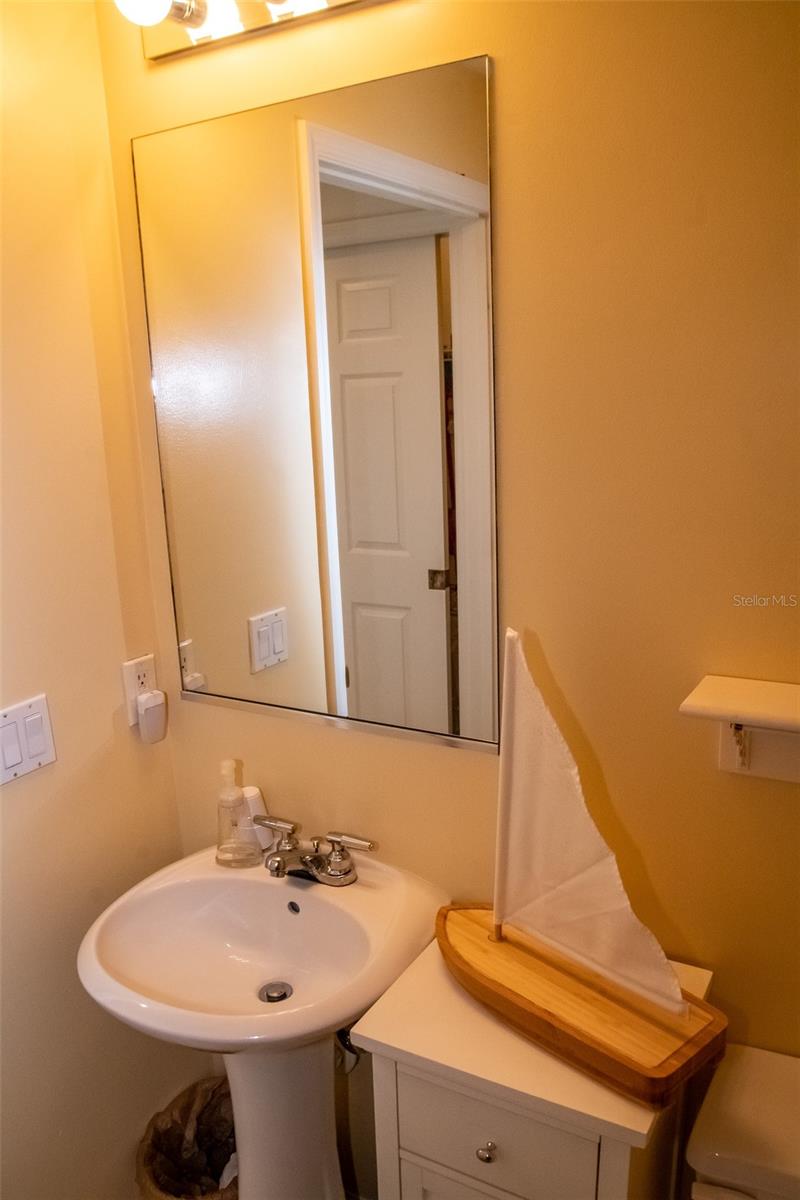 Image 39 of 57 For 255 End Drive 3202