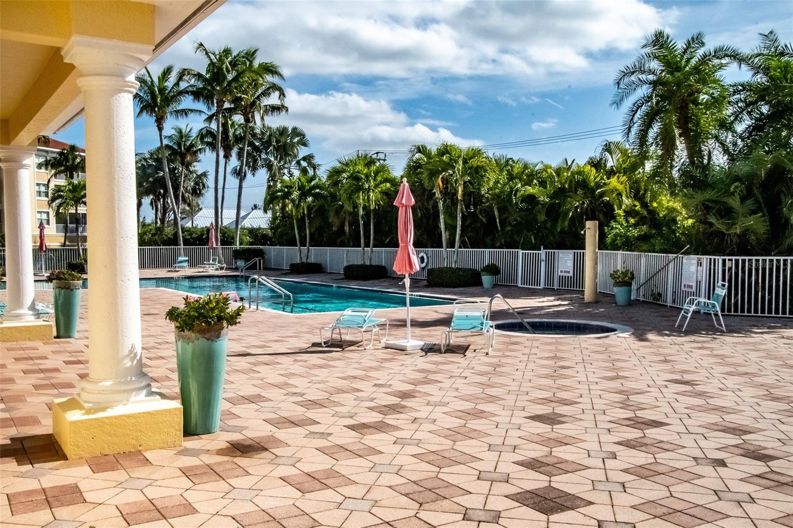 Image 46 of 57 For 255 End Drive 3202