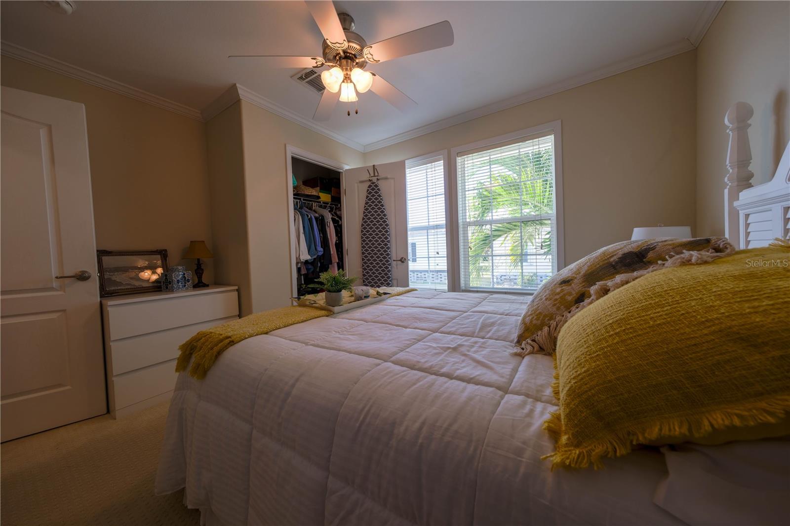 Image 10 of 27 For 701 Aqui Esta Dr  96