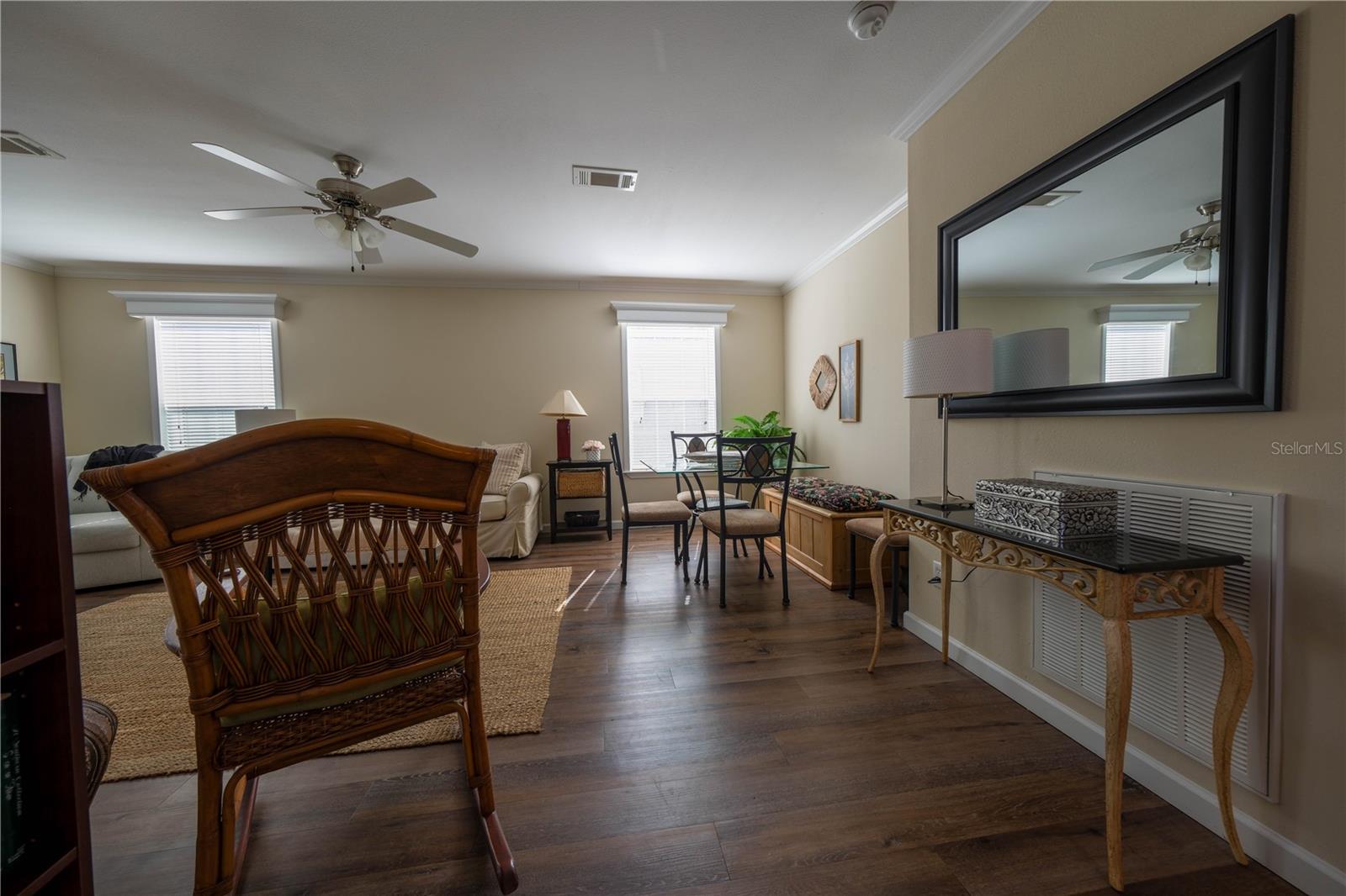 Image 12 of 27 For 701 Aqui Esta Dr  96