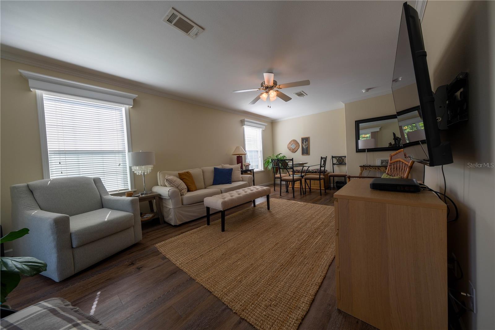 Image 14 of 27 For 701 Aqui Esta Dr  96