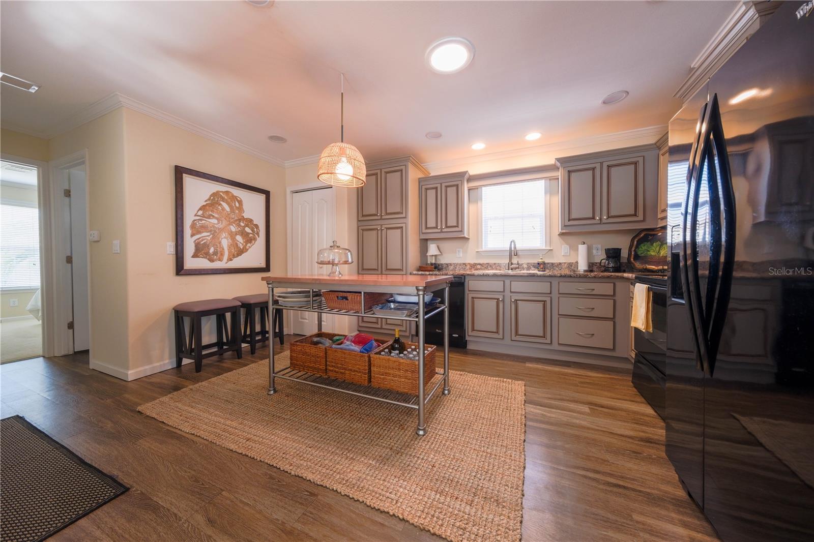 Image 4 of 27 For 701 Aqui Esta Dr  96