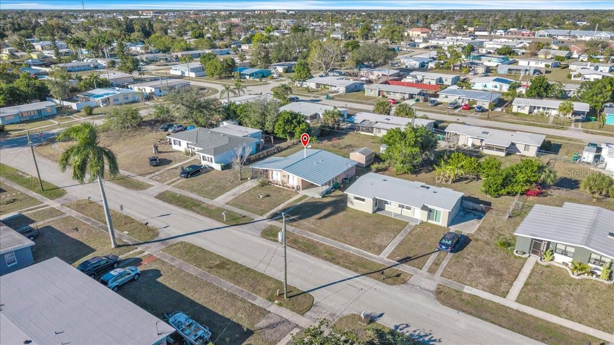 Image 39 of 41 For 370 Duxbury Avenue