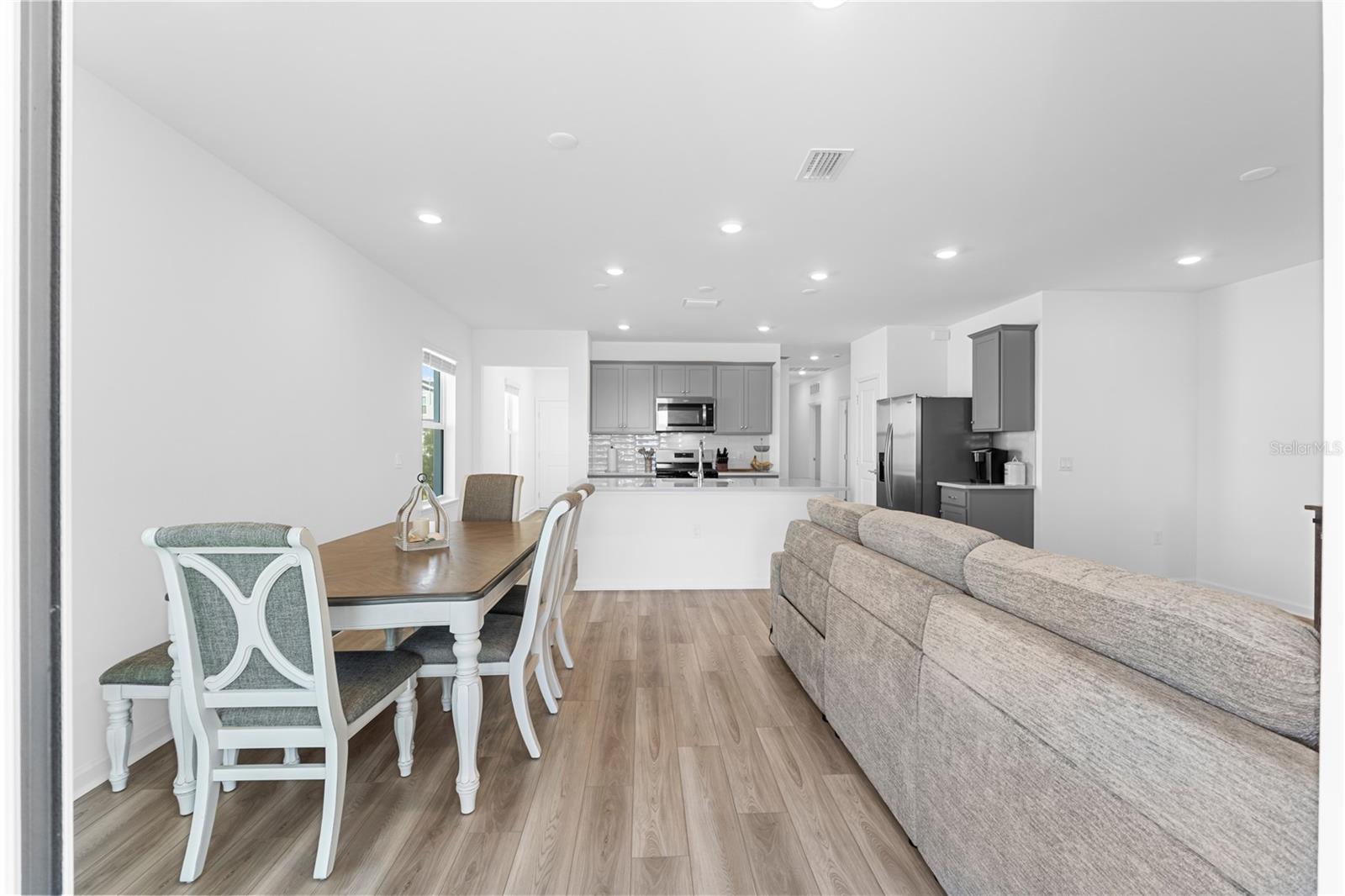 Image 11 of 88 For 44148 Kelly Drive