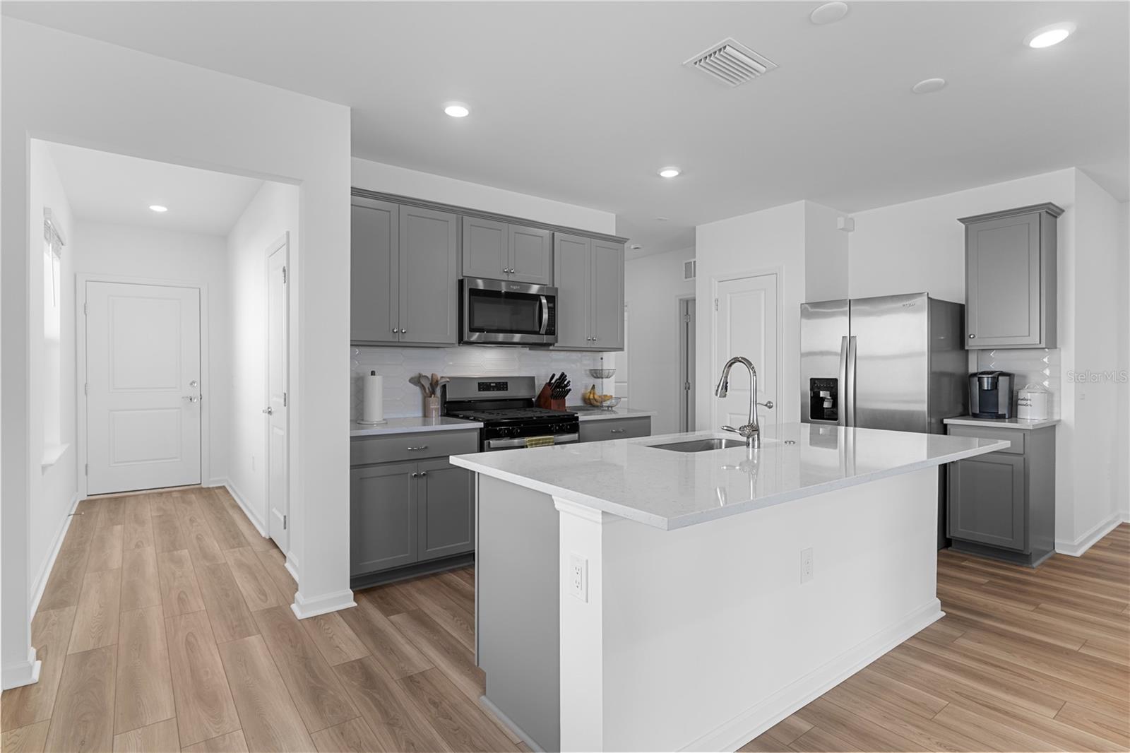 Image 6 of 88 For 44148 Kelly Drive