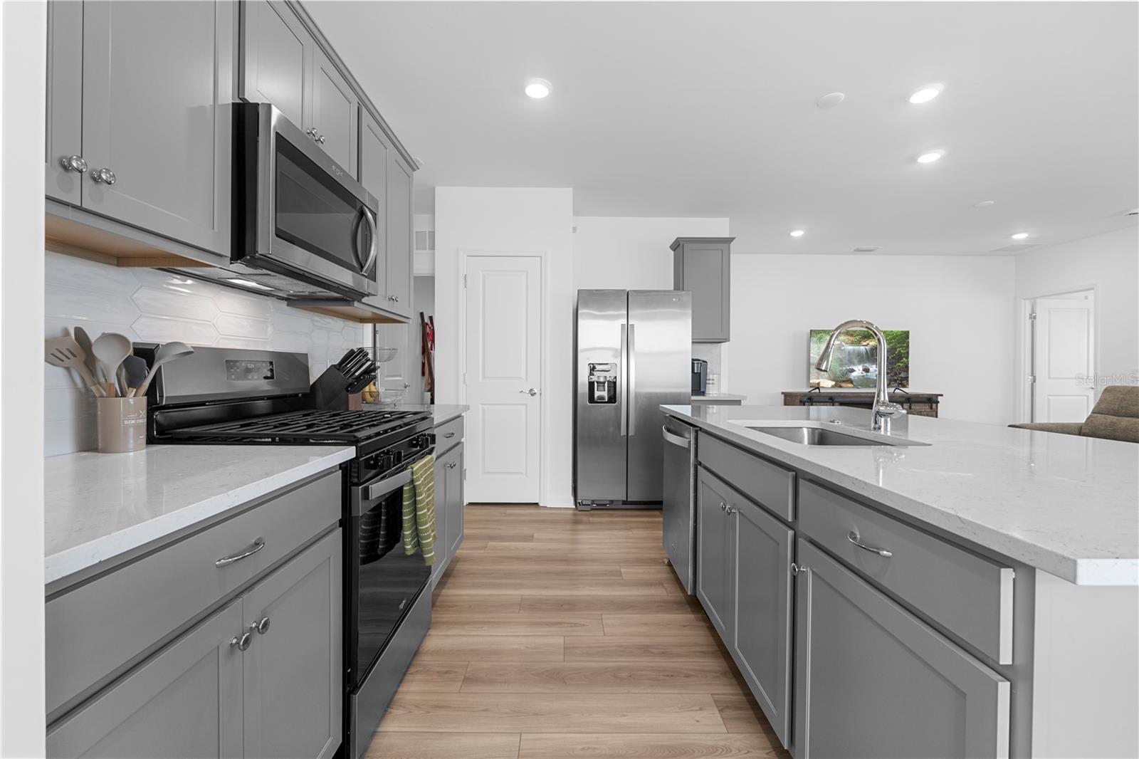 Image 7 of 88 For 44148 Kelly Drive