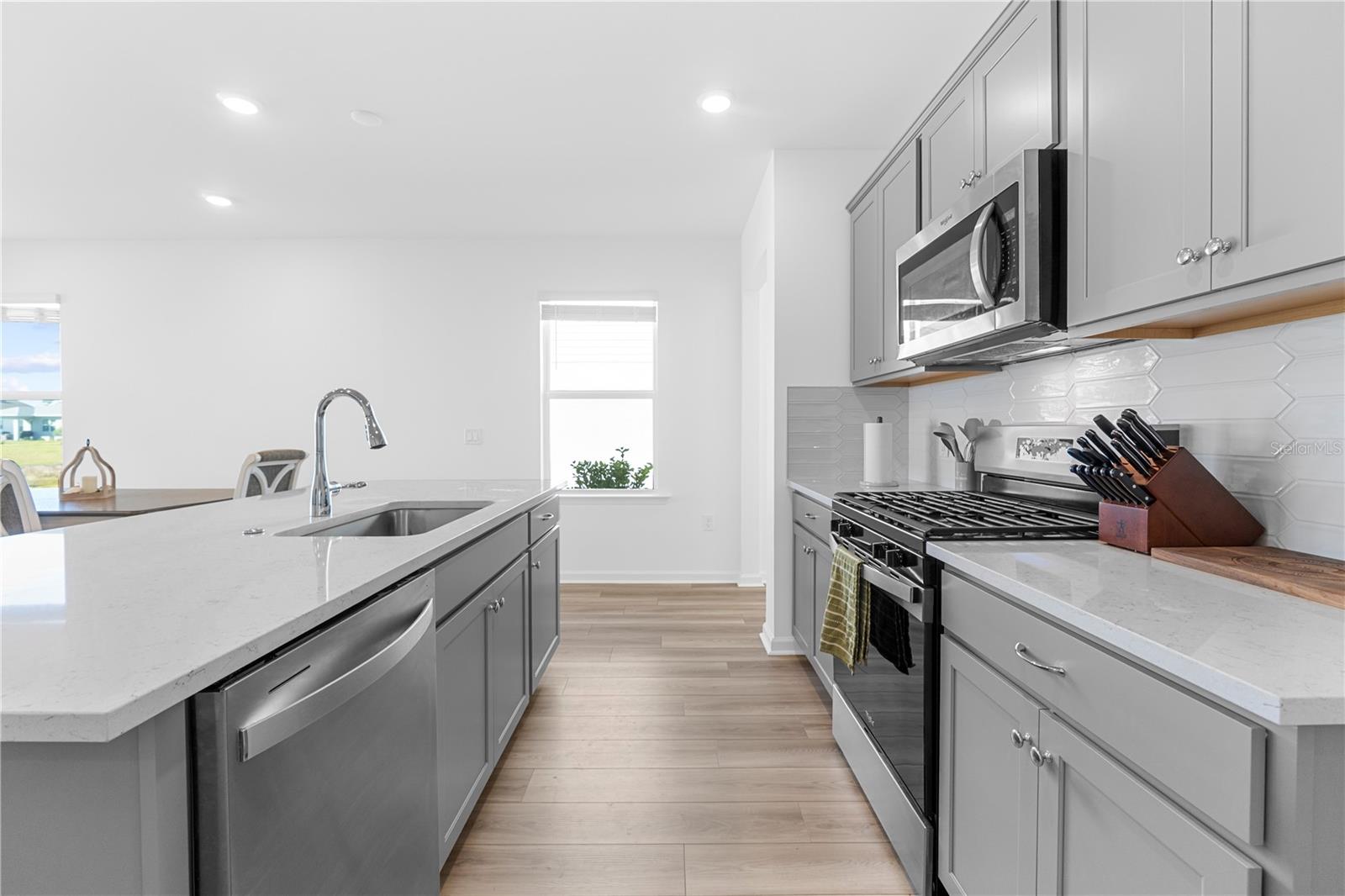 Image 8 of 88 For 44148 Kelly Drive