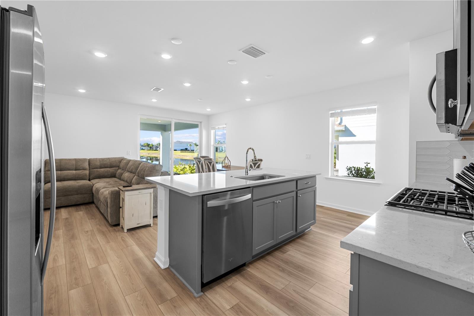 Image 9 of 88 For 44148 Kelly Drive