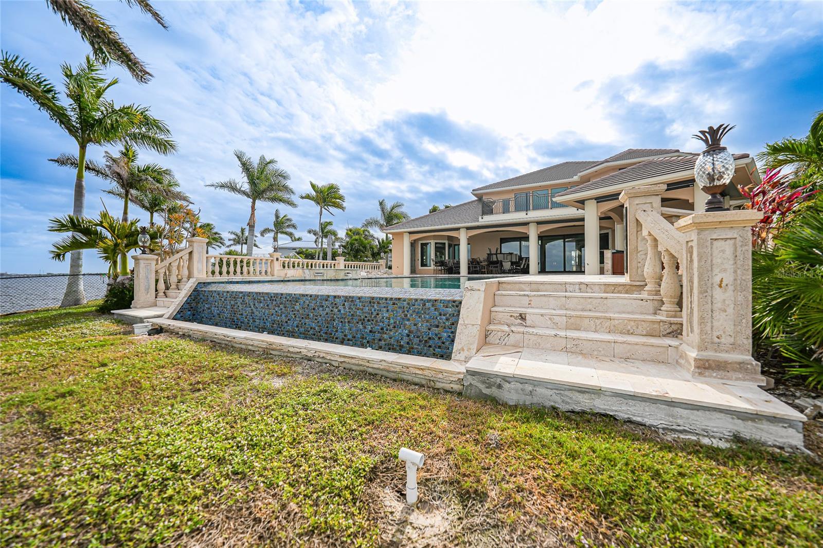 Image 13 of 65 For 3 Hibiscus Drive