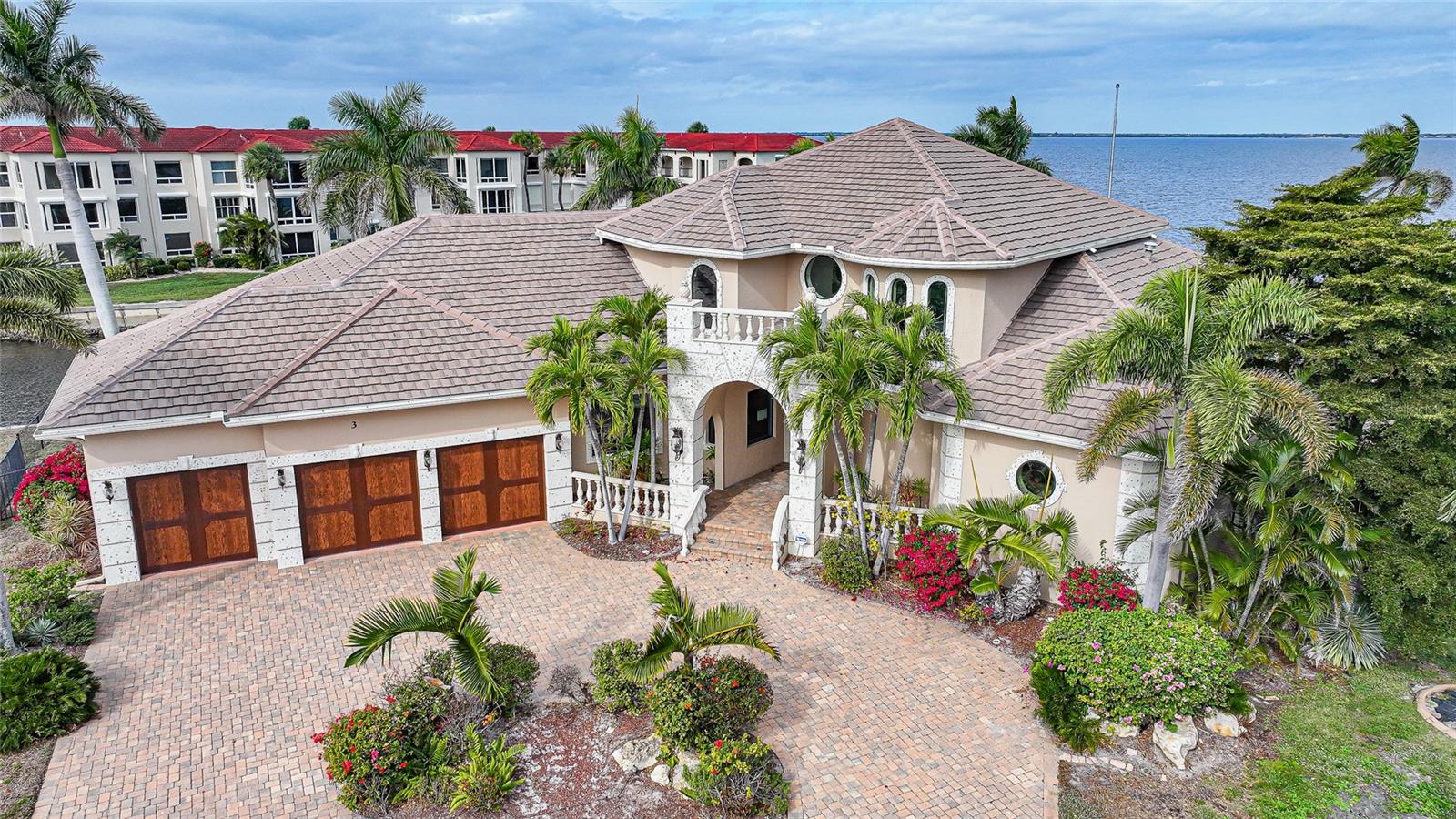 Image 2 of 65 For 3 Hibiscus Drive