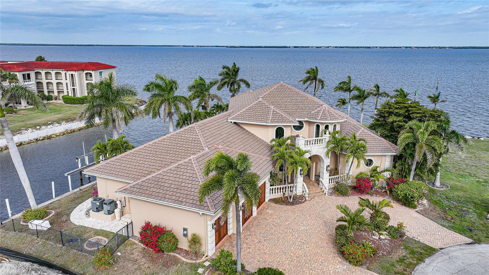 Image 4 of 65 For 3 Hibiscus Drive