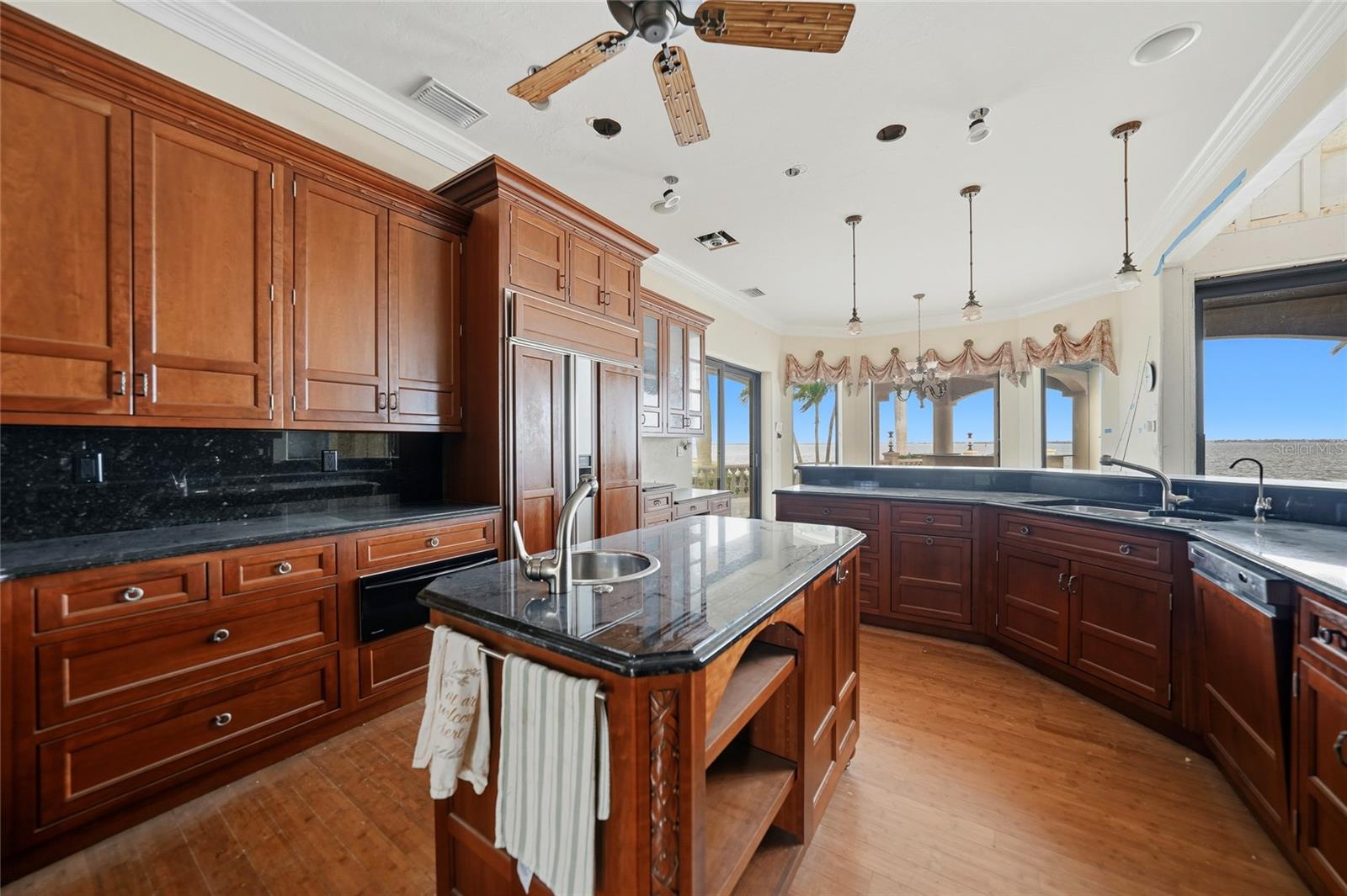 Image 45 of 65 For 3 Hibiscus Drive