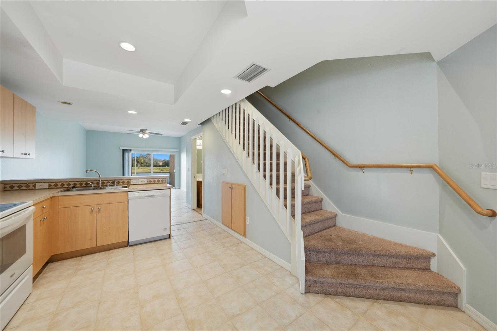 Image 15 of 41 For 1196 Rio De Janeiro Avenue C203