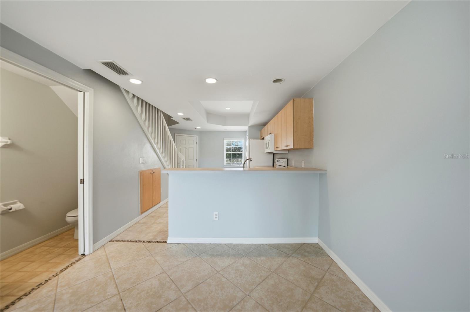 Image 8 of 41 For 1196 Rio De Janeiro Avenue C203