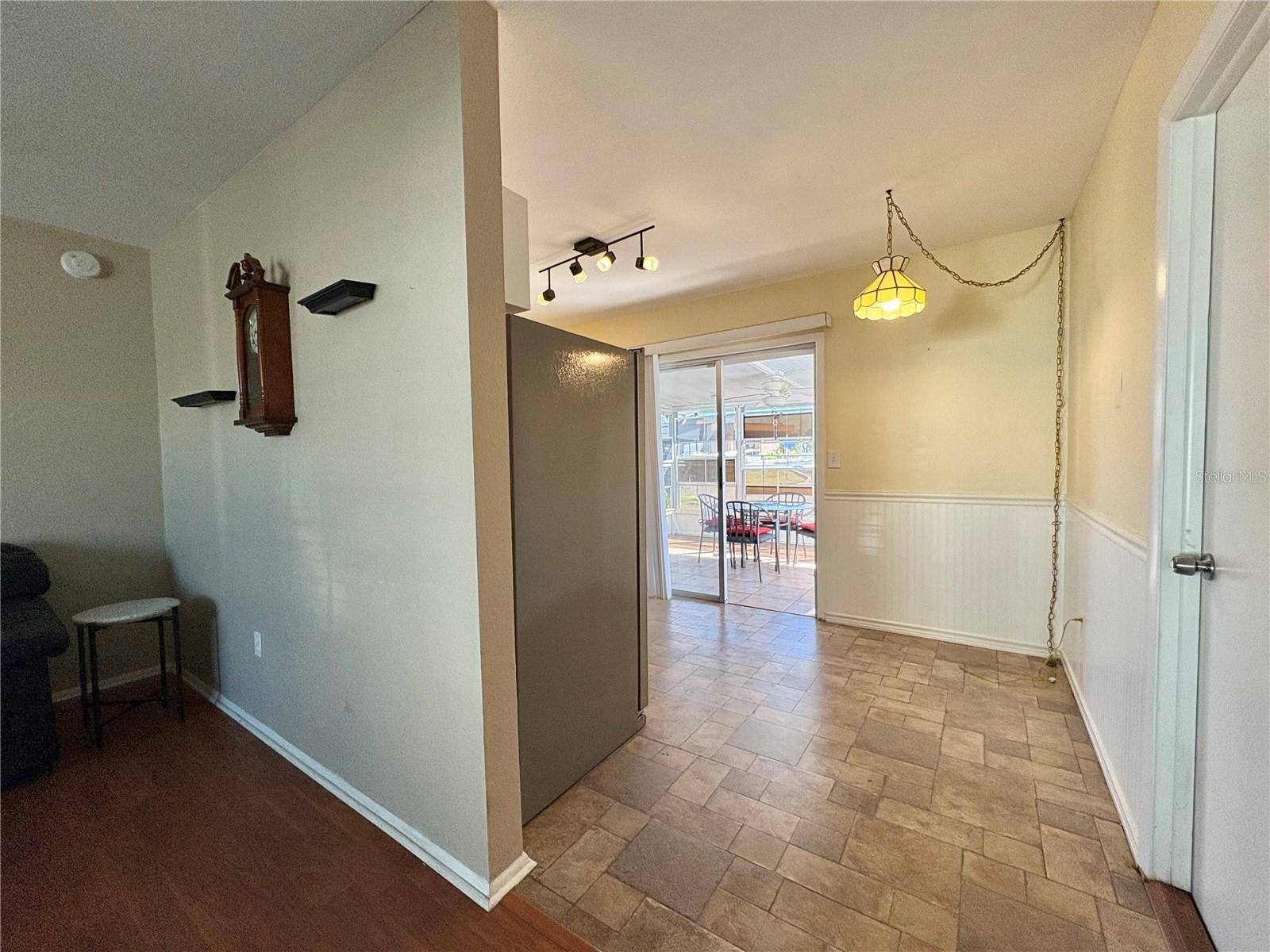 Image 18 of 40 For 8181 Marlow Court