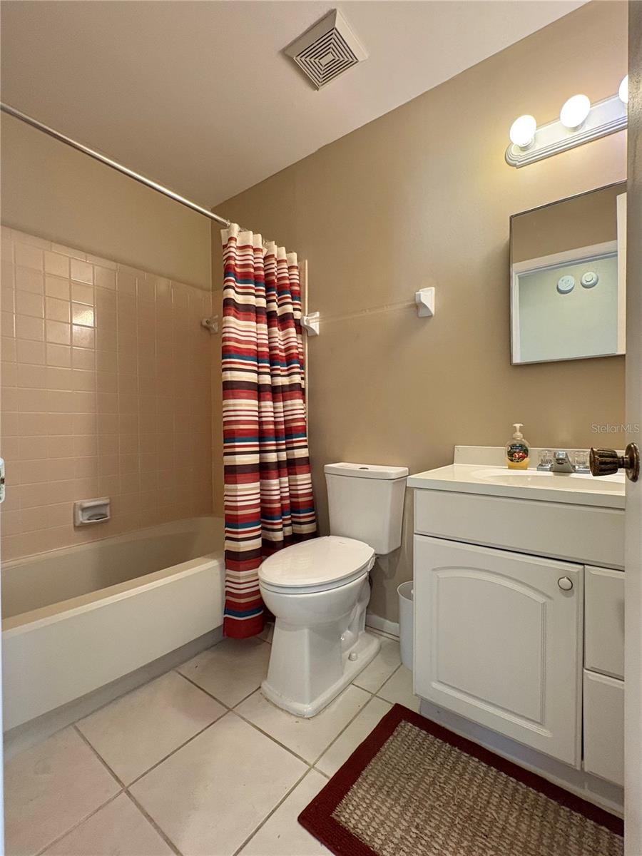 Image 32 of 40 For 8181 Marlow Court