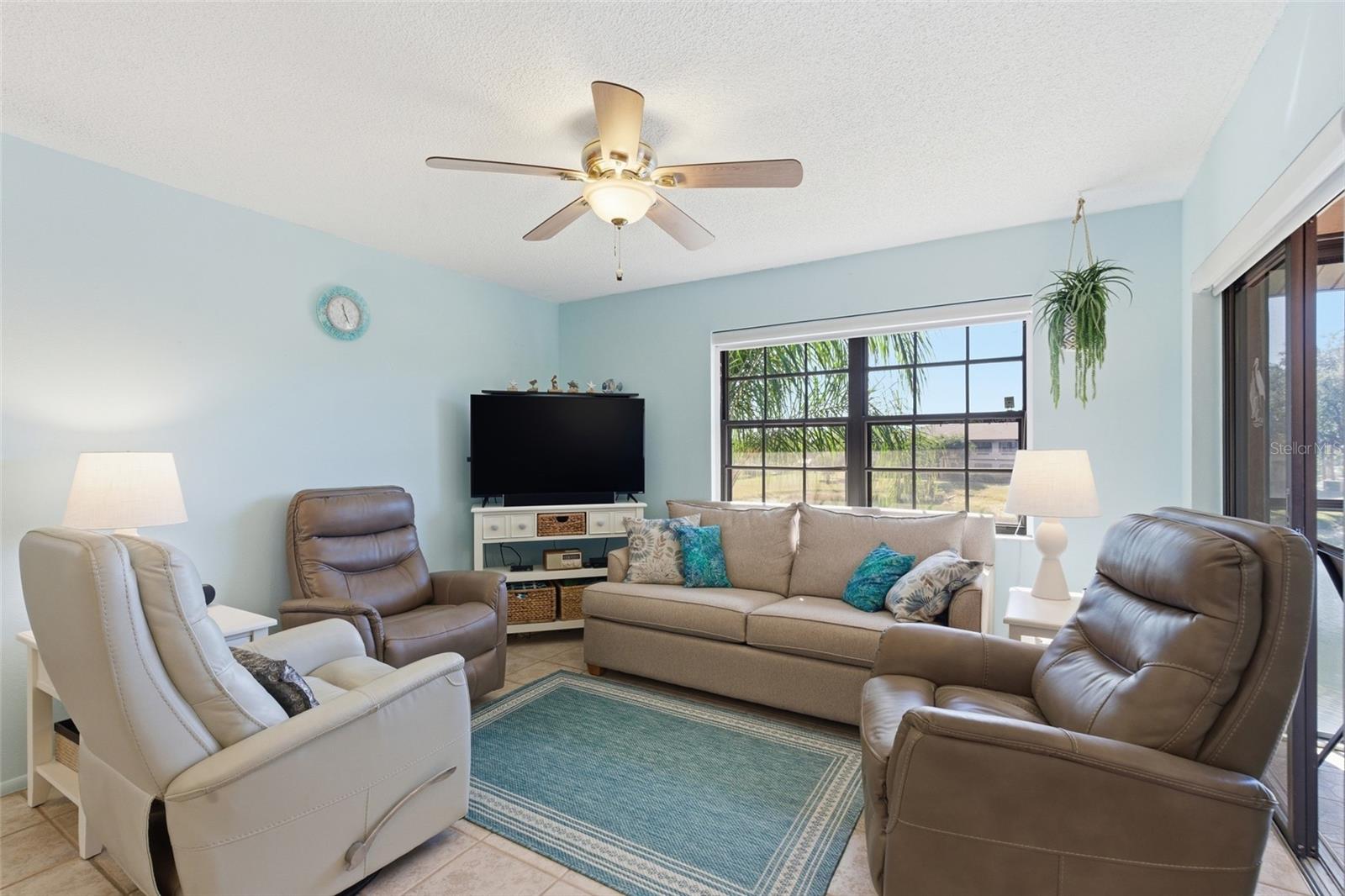 Image 6 of 36 For 19505 Quesada Avenue Mm203