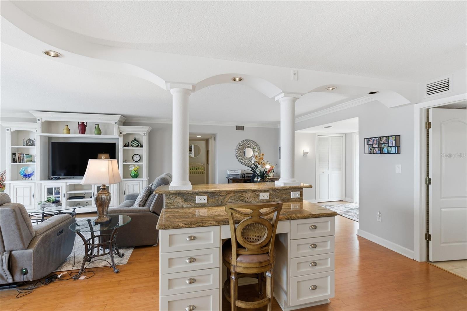 Image 10 of 40 For 1 Colony Point Drive 16c