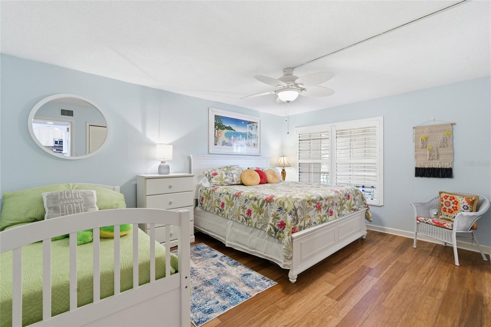 Image 20 of 40 For 1 Colony Point Drive 16c