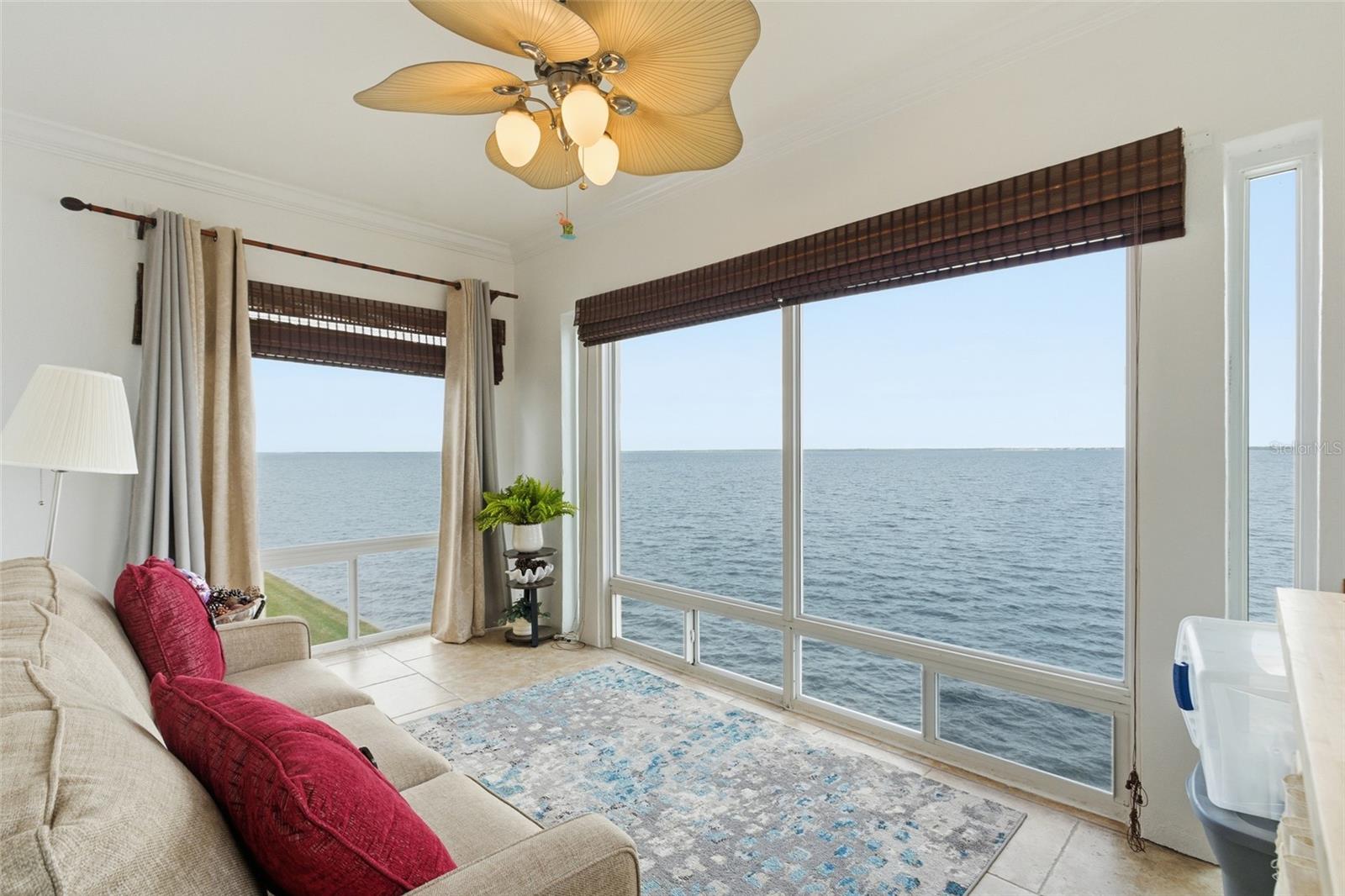 Image 27 of 40 For 1 Colony Point Drive 16c