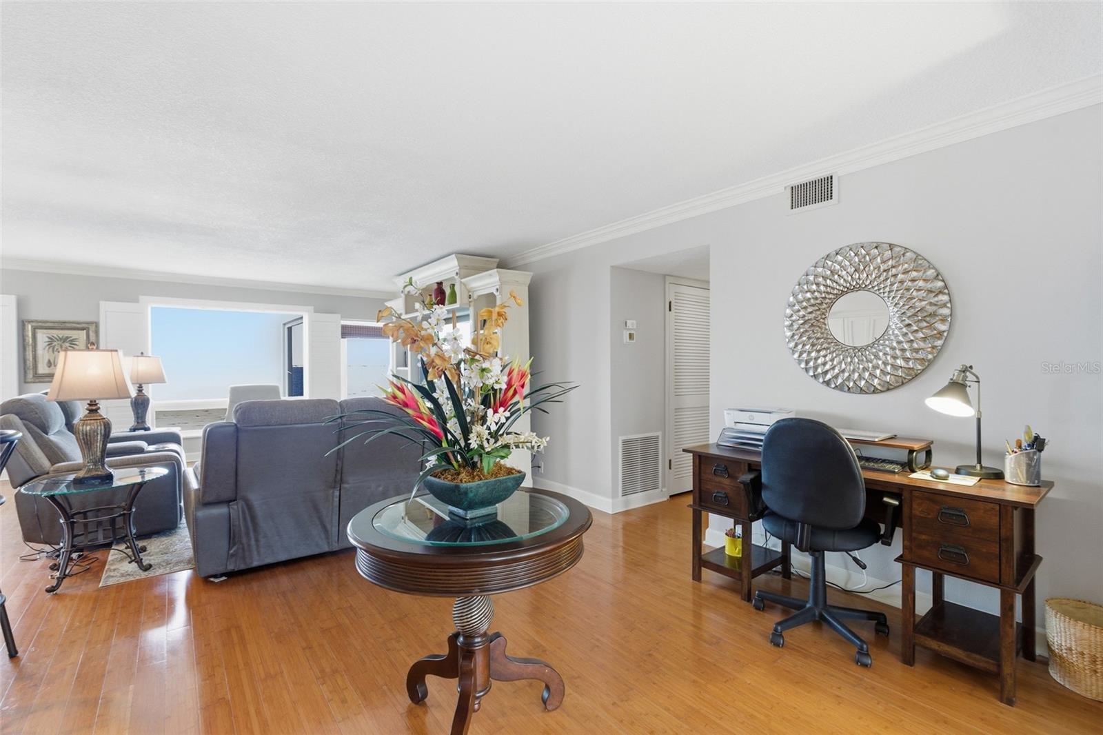 Image 3 of 40 For 1 Colony Point Drive 16c