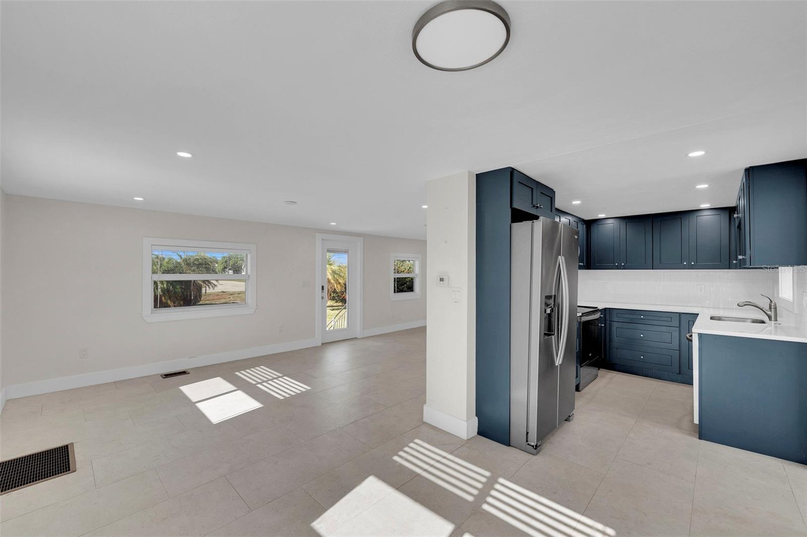 Image 23 of 32 For 2880 8th Avenue