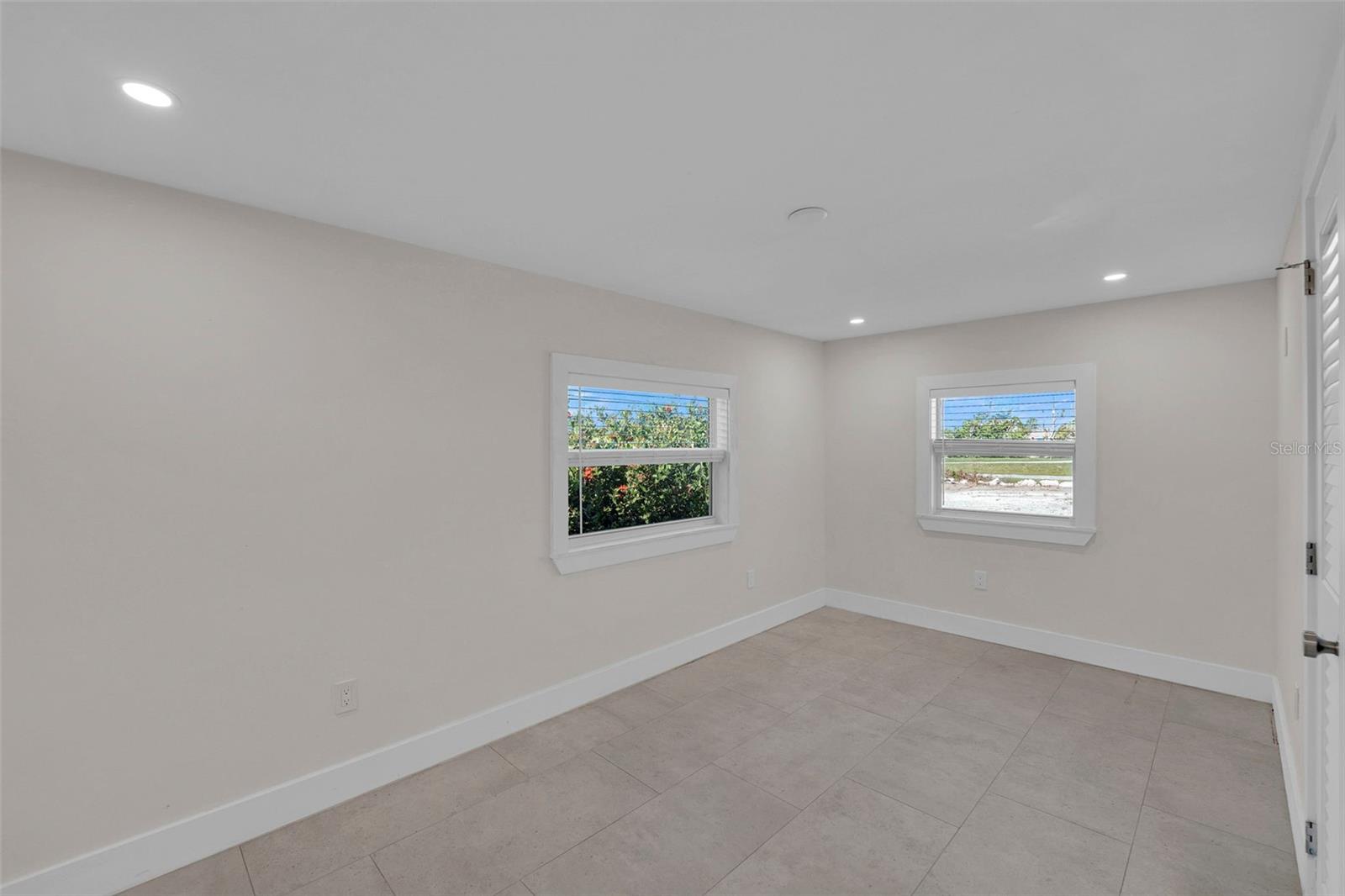 Image 26 of 32 For 2880 8th Avenue