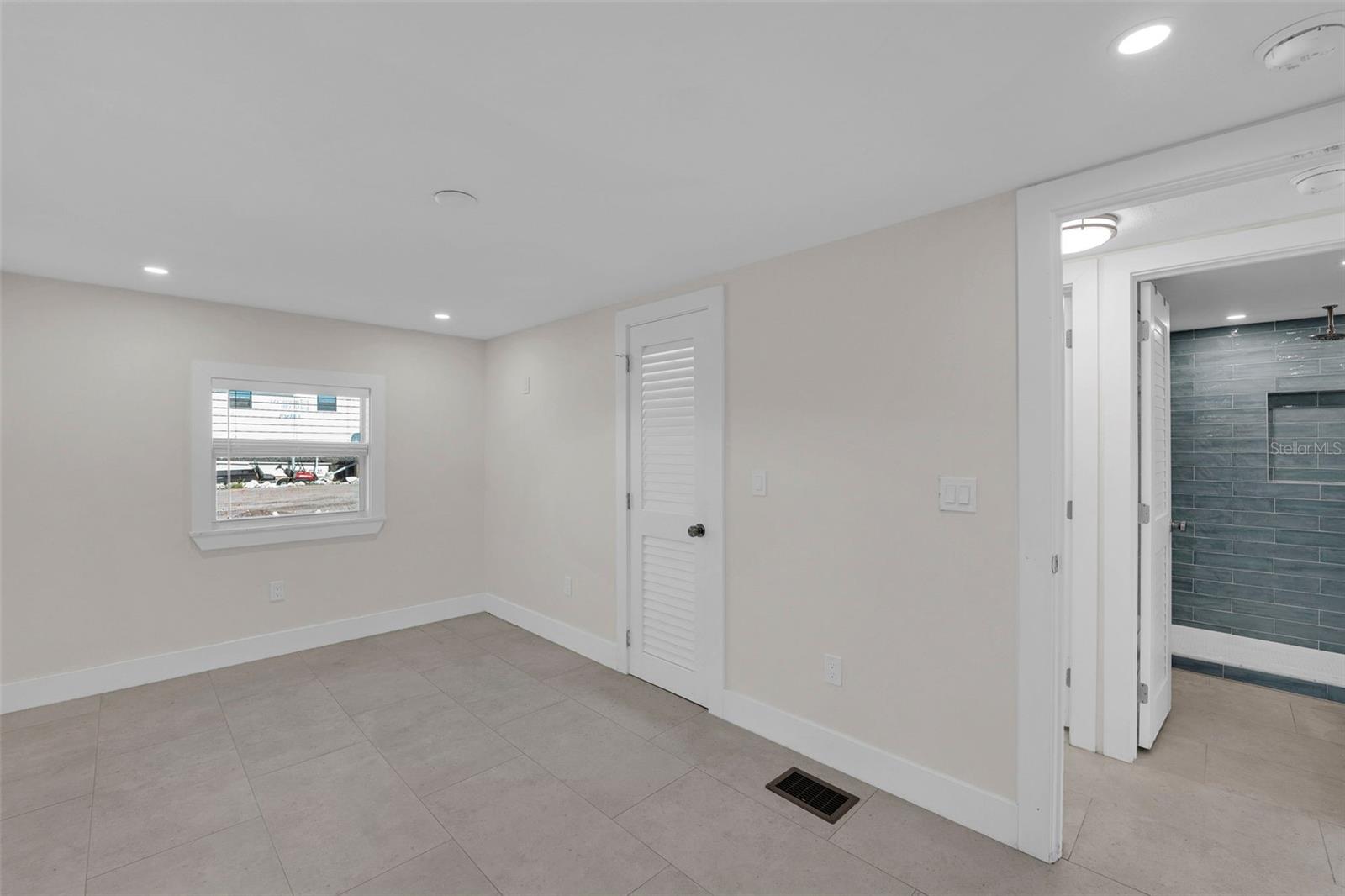 Image 27 of 32 For 2880 8th Avenue