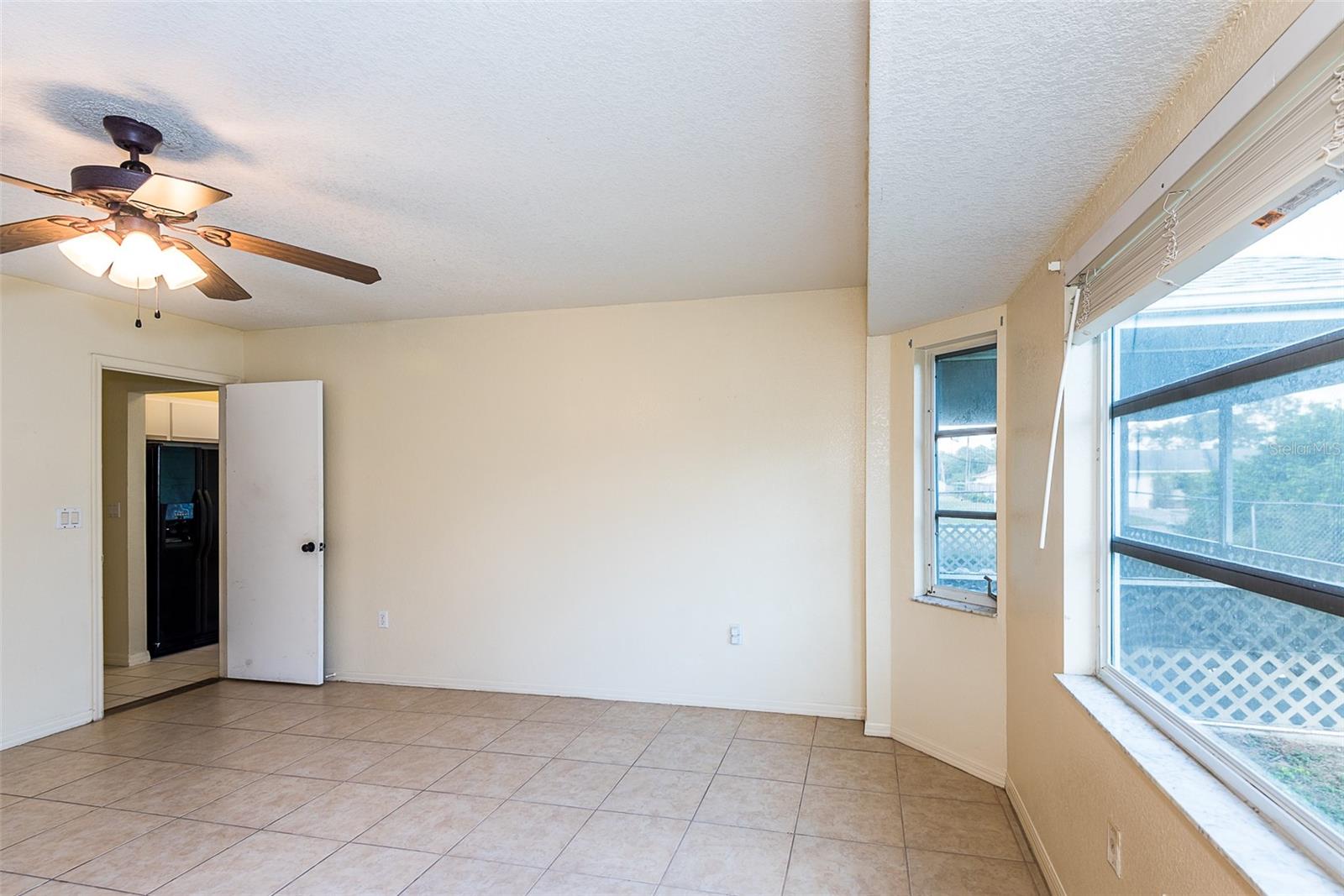 Image 16 of 25 For 504 Vannell Street