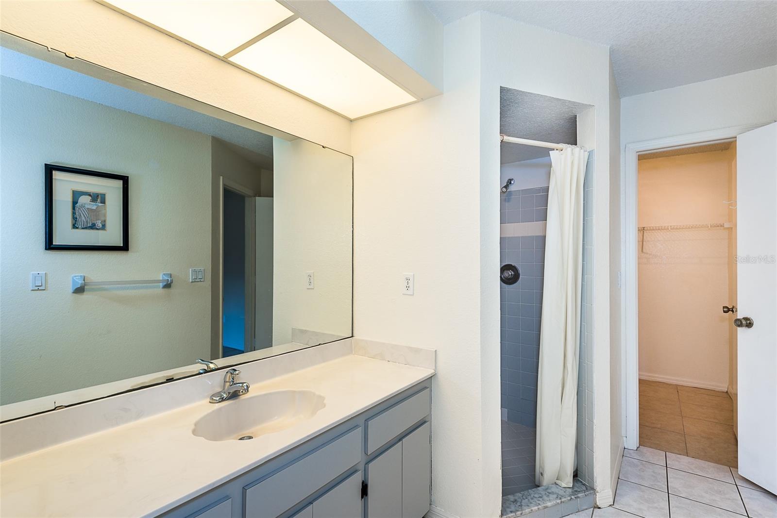 Image 18 of 25 For 504 Vannell Street