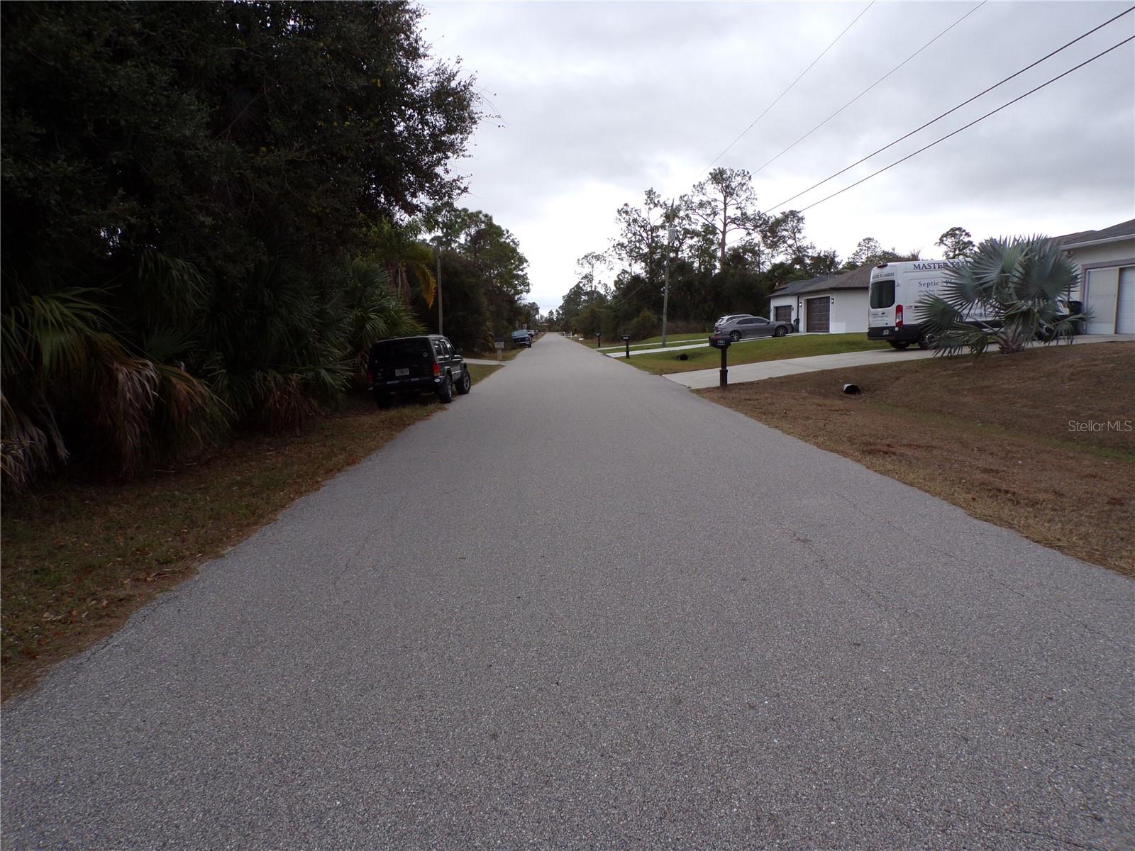 Listing photo id 8 for  Music Lane 