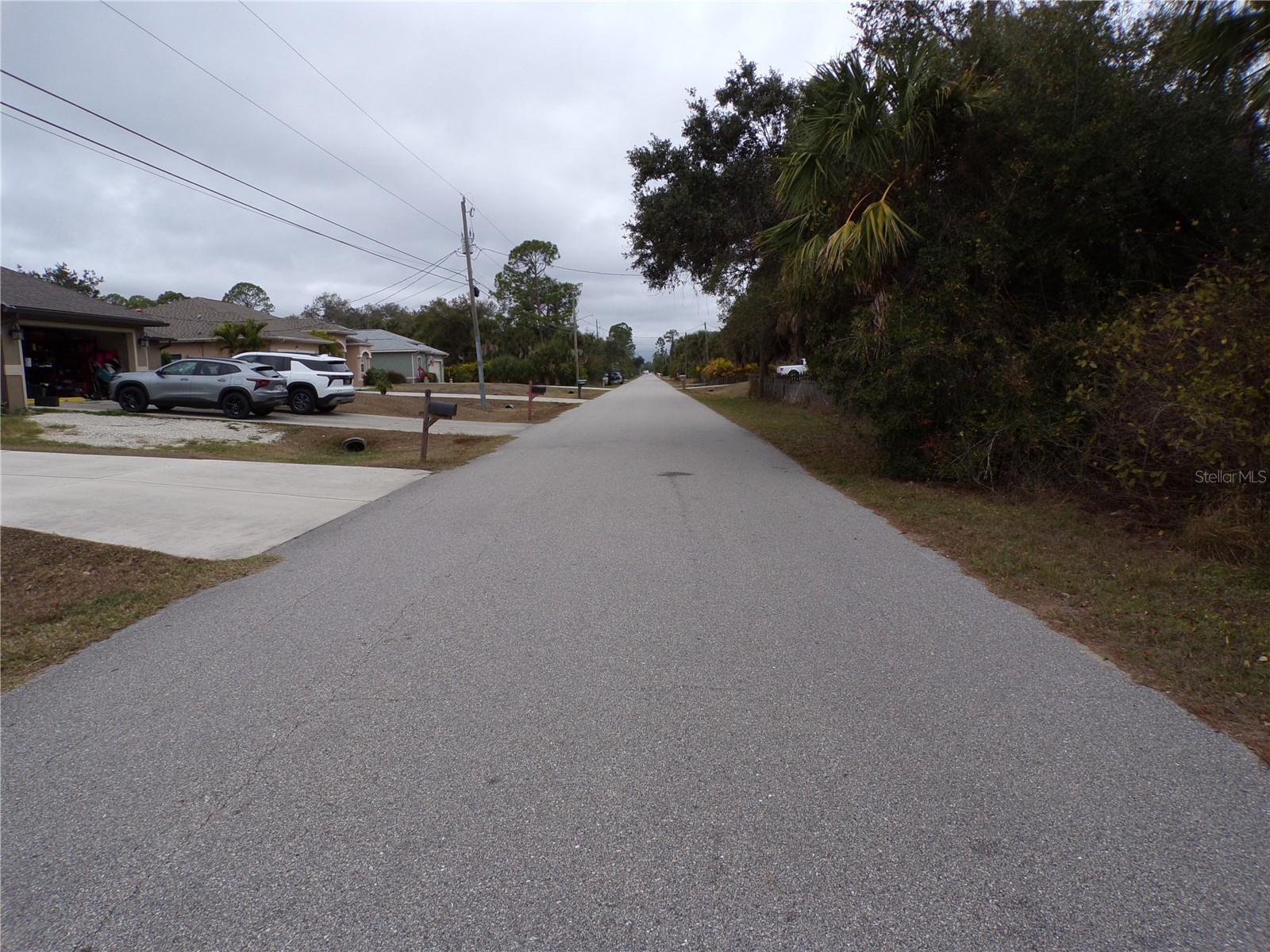 Listing photo id 7 for  Music Lane 