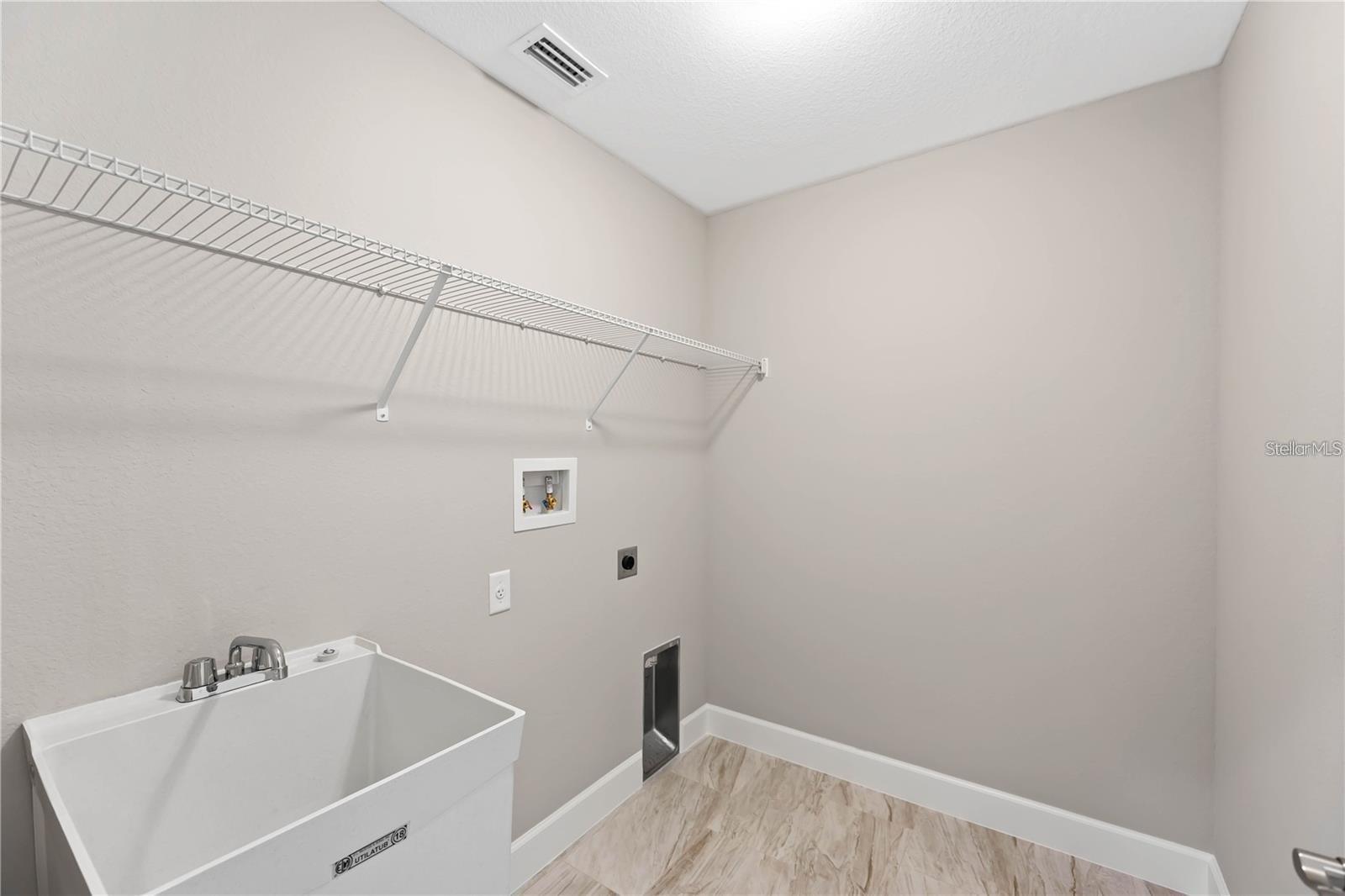 Image 4 of 14 For 1633 Waldorf Drive