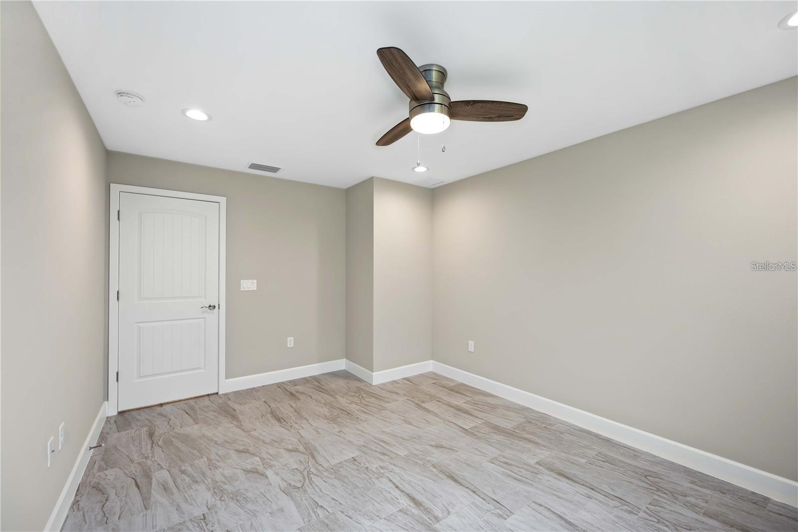 Image 8 of 14 For 1633 Waldorf Drive