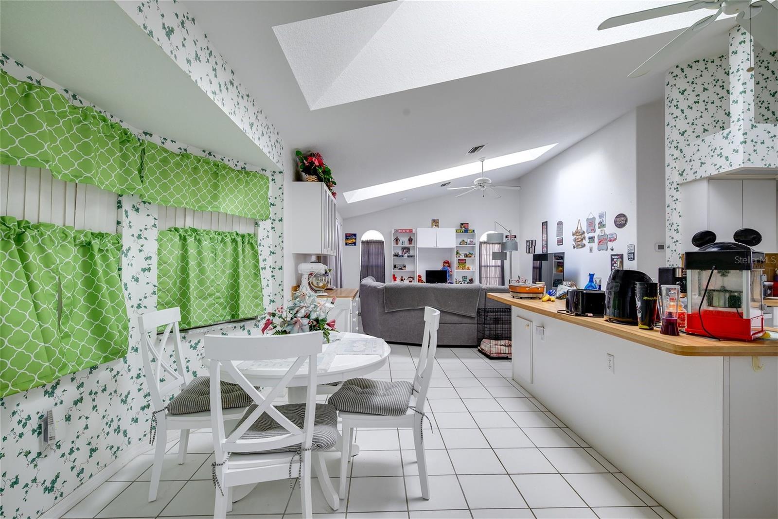 Image 10 of 30 For 5173 Lydia Court