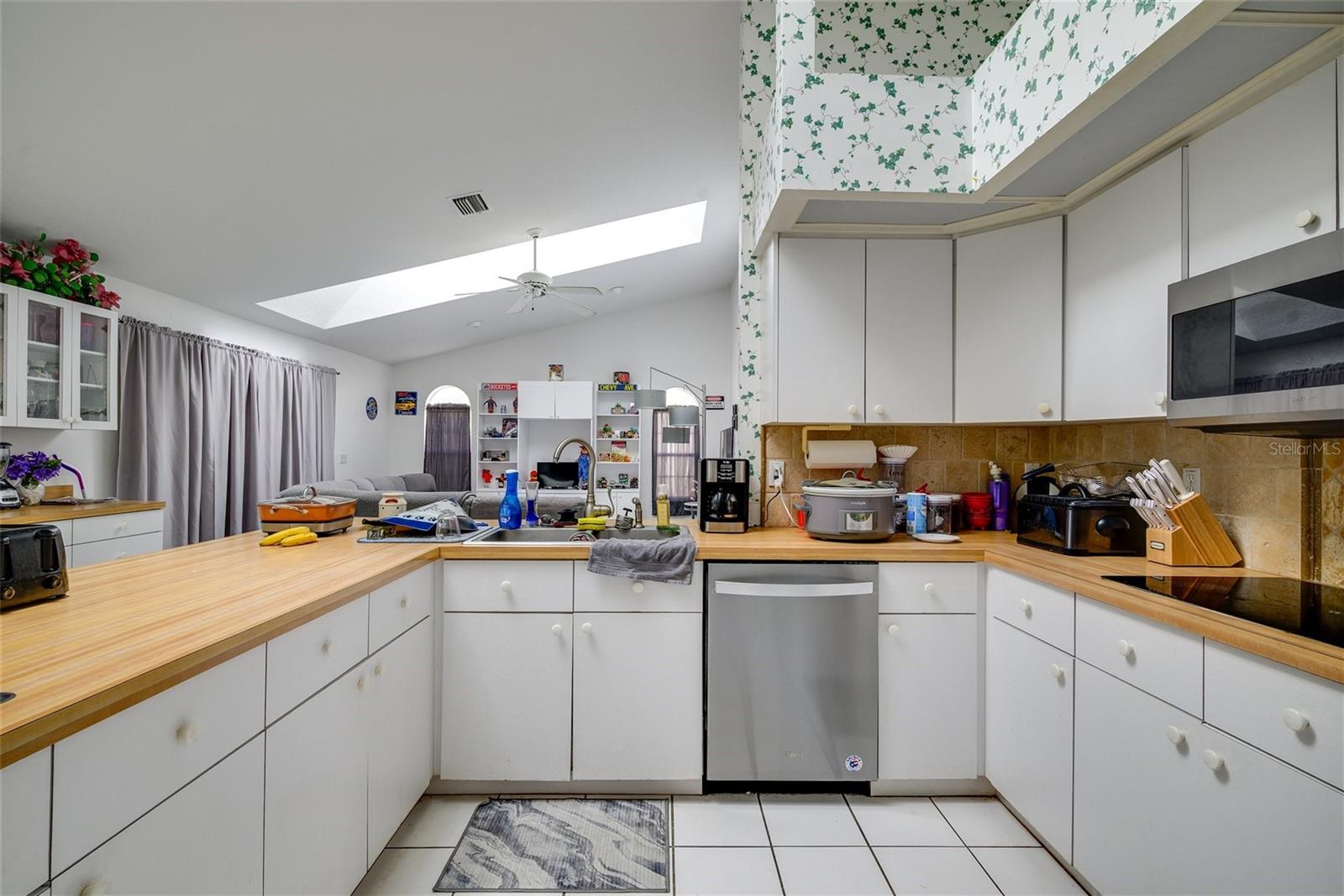 Image 12 of 30 For 5173 Lydia Court